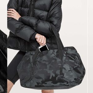 Lululemon Out Of Range Bag *28L